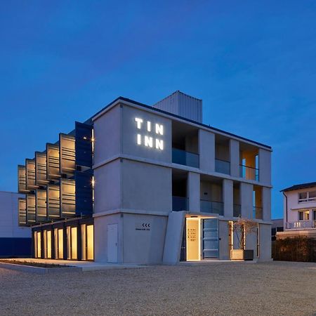 Tin Inn L Erkelenz Einfach Gut - Das Hotel Aus Hochwertig Ausgebauten Ueberseecontainern Exterior foto